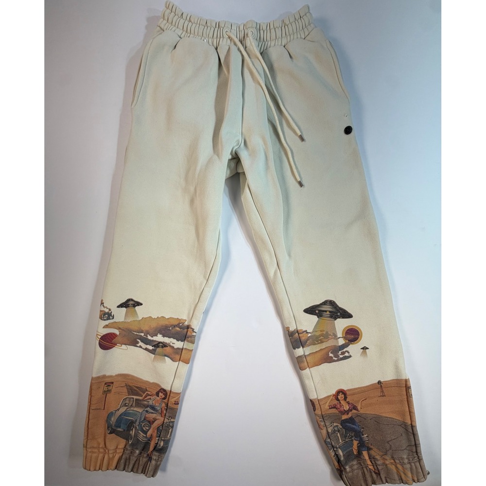 Saint Giovanni De La Mode UFO Pinup Desert Graphic Joggers Cream Small